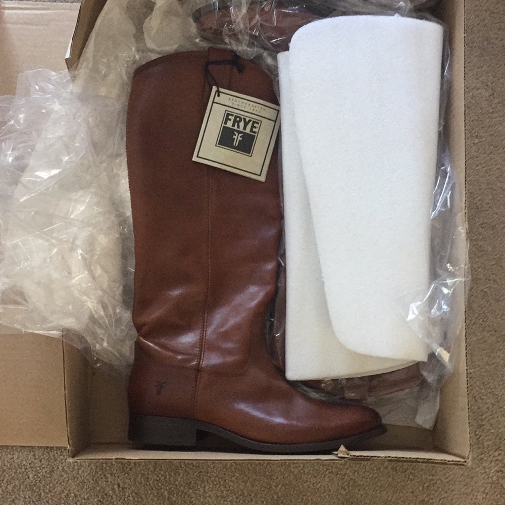 New in box Frye Melissa extended calf!